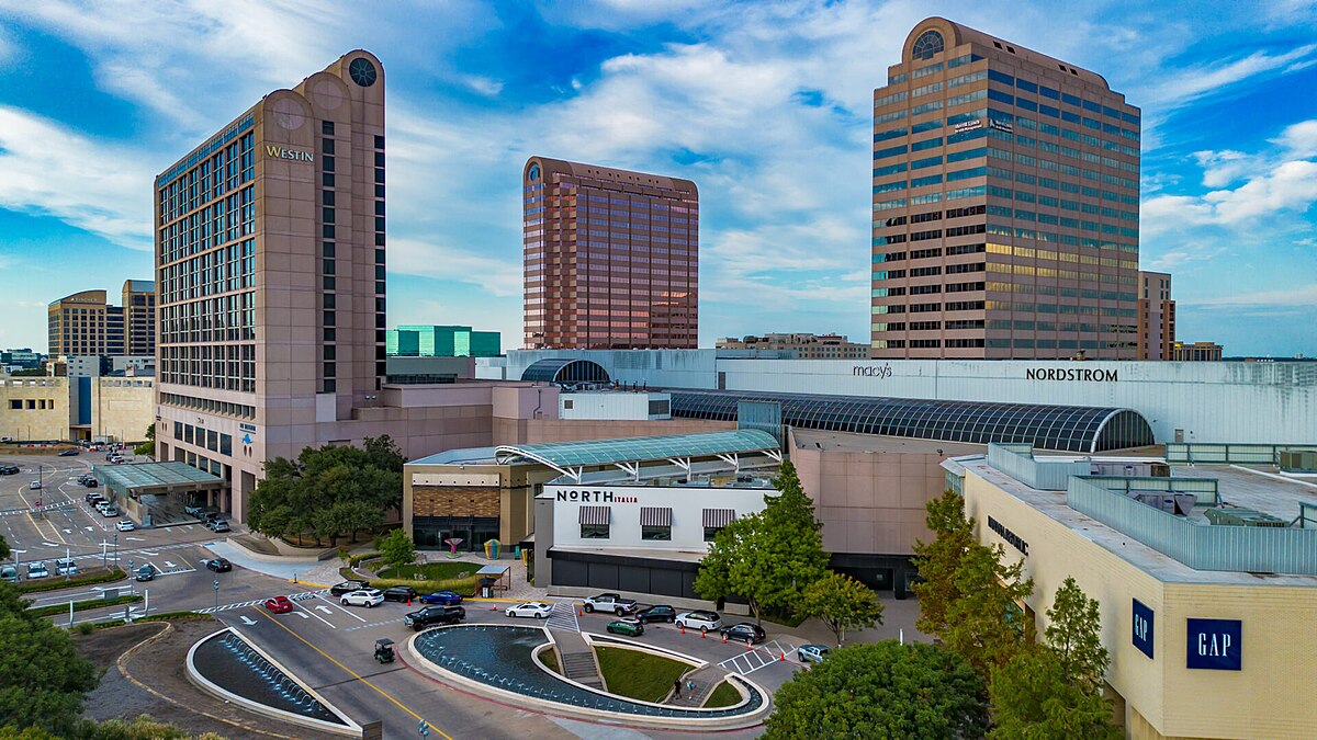 The Galleria (nearby)