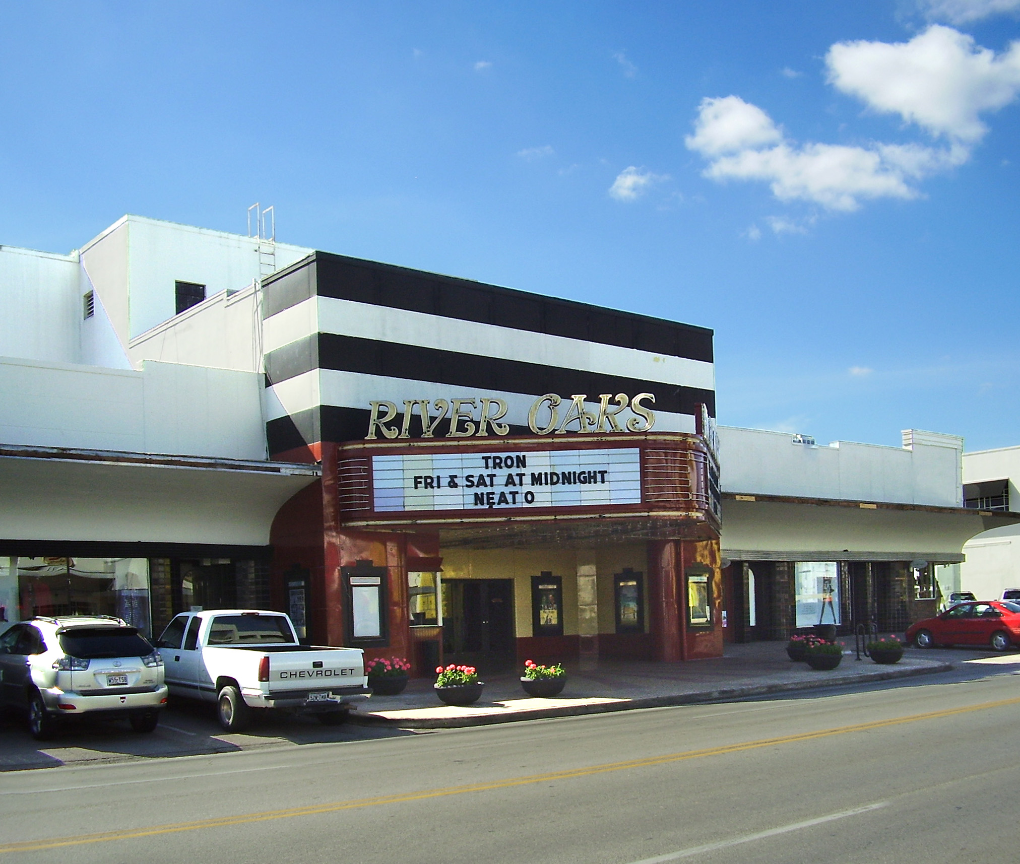 River Oaks Theater